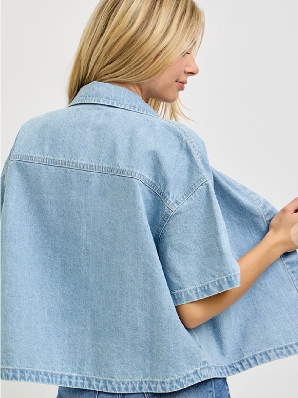 Light Blue Denim Short-Sleeve Button-Front Shirt - Picture 5 of 8